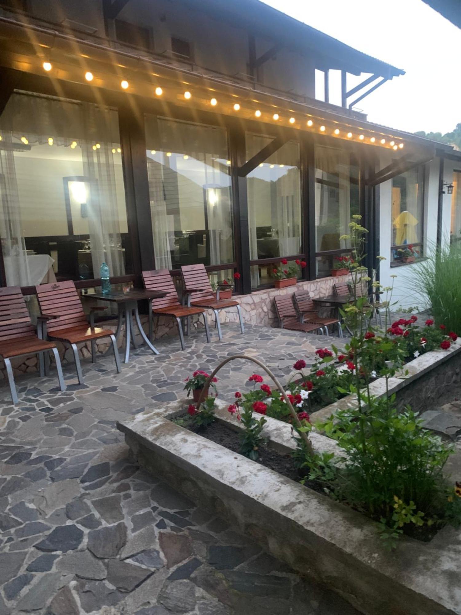 No Comment Rustic Ξενοδοχείο Curtea de Argeş Εξωτερικό φωτογραφία